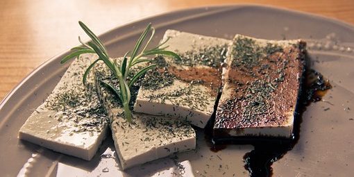 Come cucinare il tofu: consigli per renderlo gustoso - Fatto in